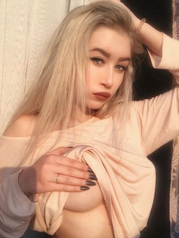 Проститутка Адель